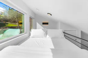 Echo Loft: A Modern Escape - Image 3