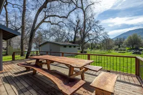 Grand Riverside Retreat - 150 yds from the River - Image 2
