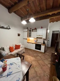 Detached villa in a quiet area - Image 3