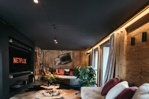 Luxury Chalet with private spa, pool, sauna + garden - Image 5