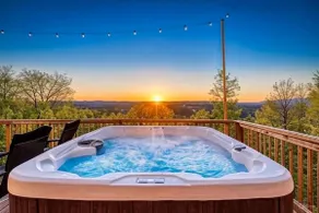 7BR Views, Arcade, OutdoorMovie, HotTub, BBQ, Golf - Image 2