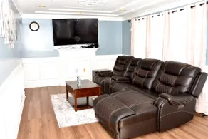 Handsome Home renovated - 4 minutes close to Metro - Image 2