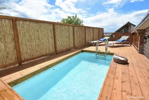 Family suite with private pool - Image 3