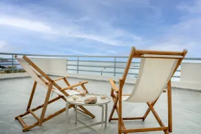 Athenian Riviera Seafront Residence - Image 5