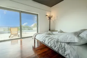 Athenian Riviera Seafront Residence - Image 2