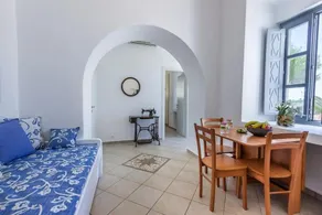 Pefko House - Image 4