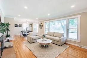 Scenic 4BR Pond View w/Cozy 3 Season Sunroom - Image 2