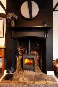 2 Bedroom Cottage in Debenham - The Old Toll House - Image 5