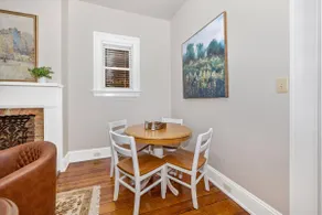 Gilded Age Getaway: sleeps 6, free garage parking - Image 5