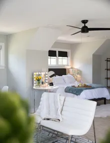 Modern Lofty Tranquil 757 - Image 2