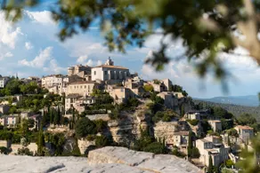 Provençal Charm in Gordes Center • Panoramic Views - Image 5