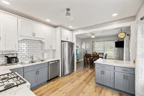 Bourbon Trail Charmer! Sleeps 6, 2-King, 1-Queen - Image 3