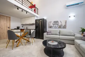 LEX & LUX 3-Levels Maisonette - Image 2