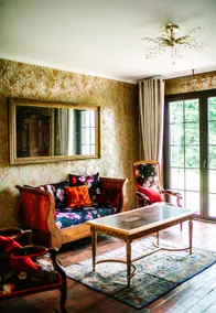 Exceptional Alsatian estate with private lake - Image 4