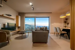 Elite Penthouse with Heated Pool and SkylineView - Image 5