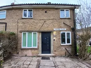Newly Refurbed, Driveway, 4-BR House, Ensuite - Image 2