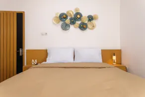 INNCA Homey 3BR Villa, Near Pakuwon Mall - Image 4