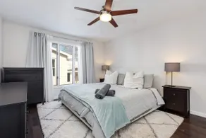 Beautiful 4BR Open Concept Home W/Wet Bar Near MOA - Image 5
