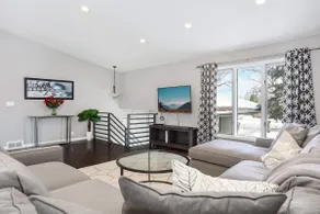 Beautiful 4BR Open Concept Home W/Wet Bar Near MOA - Image 3