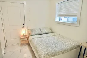 3 Beds Entire House w 1 free Parking - Good location - Image 3