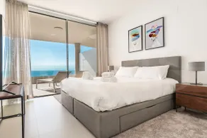 Sea view haven with terrace and parking REMS - Image 2