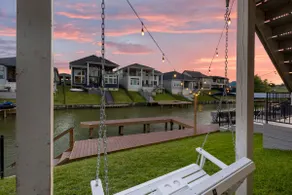 Elevated Lakefront Retreat: Gameroom, SUP's, Dock - Image 3