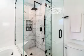 Modern Tarzana Poolside Retreat - Image 5