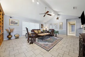 Luxury VillaHome & NASA, Kemah, Galveston - Image 2