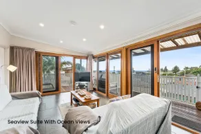 Southview - Seaview Spa Suite - Image 5