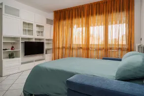 NEW - Parking - 10 min from Fiera MiRHO - sleeps 4 - Image 2