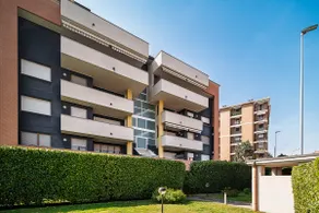 NEW - Parking - 10 min from Fiera MiRHO - sleeps 4 - Image 3