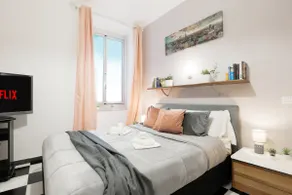 5 min to treins • Smart Work • 1G WiFi • 3 Bedroom - Image 2