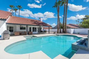 *NEW* Desert Lounge House in Chandler - Image 4