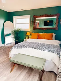 Spacious& Stylish Retreat| Perfect for Families - Image 3