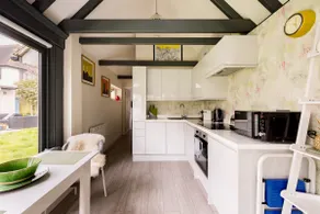 Robin's Nest, 1 bedroom near Wimbledon - Image 4