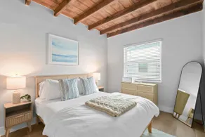 Ocean Breeze Retreat#4 1Bed1B - Image 2