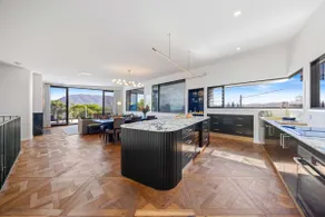 Dooragan Executive Beach House - Dunbogan - Image 3