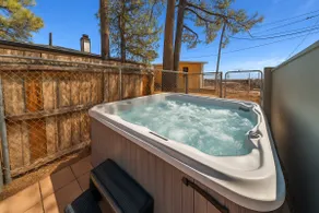 NEW! Hot Tub Game Room Arcade w/ 10k+ Games Hikes! - Image 3