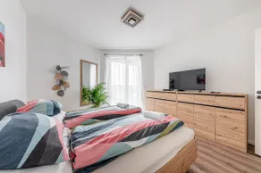 Zenit Sunrise Oasis – Garage, Balcony and SmartTV - Image 4