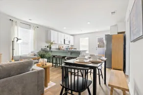Superhost | Modern 3BR Coastal Retreat | Near OIB - Image 5