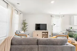 Superhost | Modern 3BR Coastal Retreat | Near OIB - Image 3