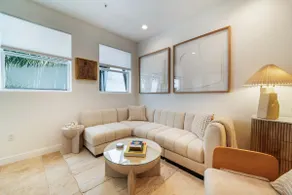 Miami Beach NEW! Apt Steps to Beach/Dining - Image 2
