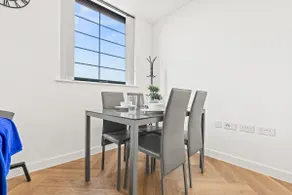 Stylish 2-Bed - Rooftop Views - Central Birmingham - Image 3