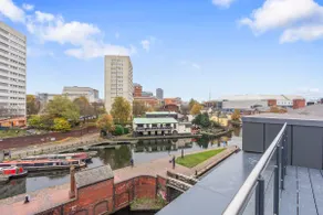 Stylish 2-Bed - Rooftop Views - Central Birmingham - Image 4