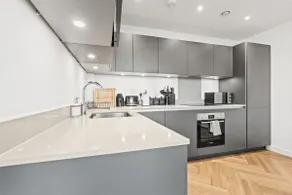 Stylish 2-Bed - Rooftop Views - Central Birmingham - Image 2