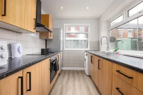 Cosy 3-BR Home in Seaham not far from the beach - Image 3