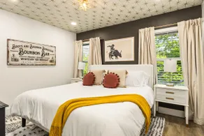 Sauna, Cowboy Pool, Vanity Room, Huge Patio, Wi-Fi - Image 3