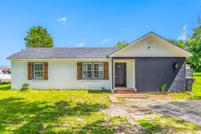 The Comfy Spot | Sleeps 6 | Fenced - Image 5