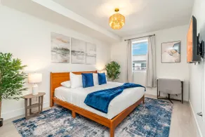 Luxury Condo | Free Parking | Great for Families - Image 2