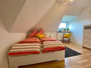 Beautiful attic apartment 58 m² - Image 2